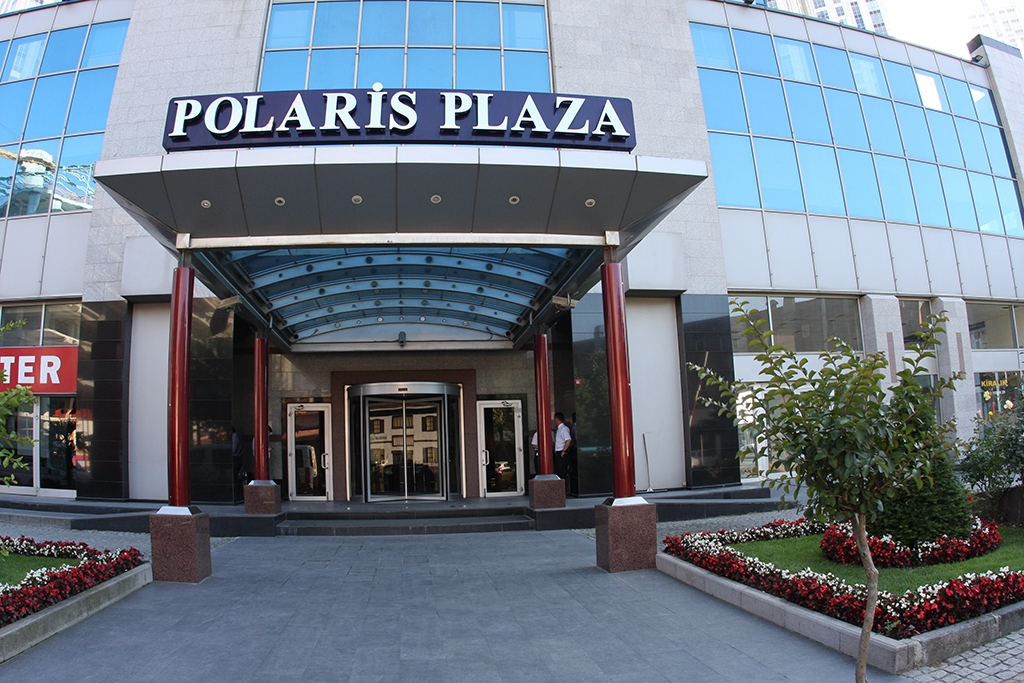 Polaris Plaza giriş